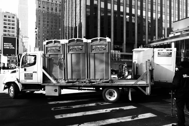 Best Portable restroom trailer rental  in Mount Vista, WA